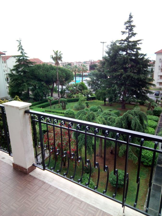 Condominio Ariazzurra S. Bart. San Bartolomeo Al Mare Zewnętrze zdjęcie